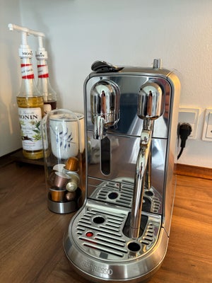 Kaffemaskine , Nespresso, Nespresso Creatista. Brugt meget sparsomt, god som ny og er lige blevet af