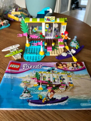Lego Friends, 41315, Lego friends sejlerklub og kano samt tilhørende og masser af småting. Er samlet