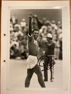 Autografer, Pelé, En af de største fodboldstjerner gennem tiden.
Billede med original autograf. 