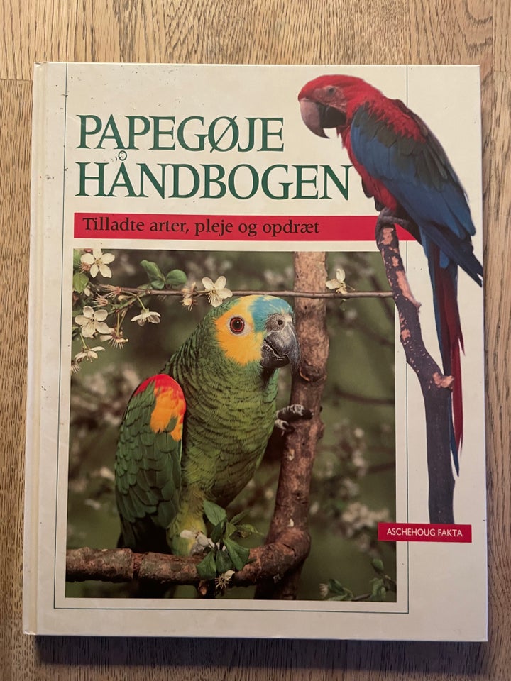 Papegøjehåndbogen, Werner Lantermann, emne: dyr