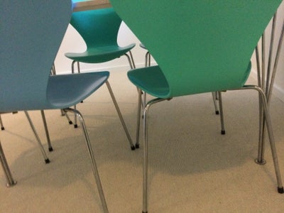 Arne Jacobsen, stol, Syver stole, Fem stk. syver stole sælges. Blå og grønne. 500 kr. pr. stk. 
God 