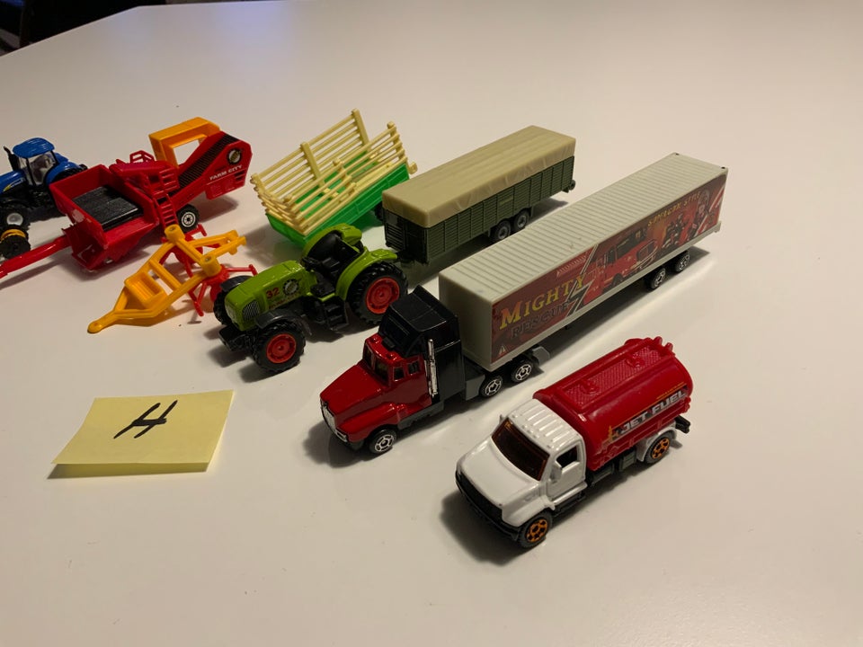 Traktorer, Landbrugsmaskiner m.v.