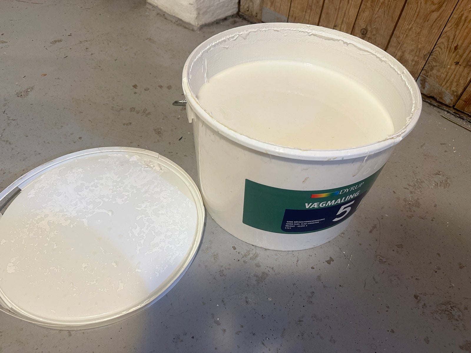 Hvid vægmaling , Dyrup, 9 liter liter
