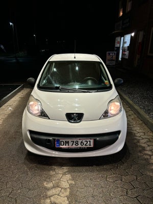 Peugeot 107, 1,0 Comfort, Benzin, 2008, km 169000, hvid, 3-dørs, Synet 6.11.2024, kun kørt 169.000 k