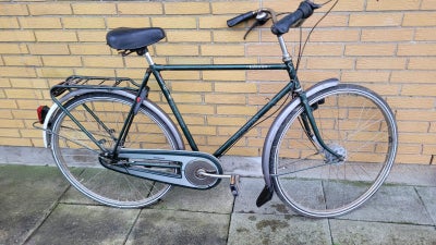 Herrecykel,  Batavus LUGANO, 3 gear, En ægte klassiker!!!
Batavus Lugano 
28" hjul
3 gear
Først til 