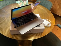 MacBook Pro, M1, 8 GB ram