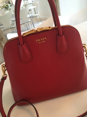 Anden håndtaske, Prada, andet materiale, Jeg sælger denne rigtig fine Prada taske "BL0902" i rødt sa