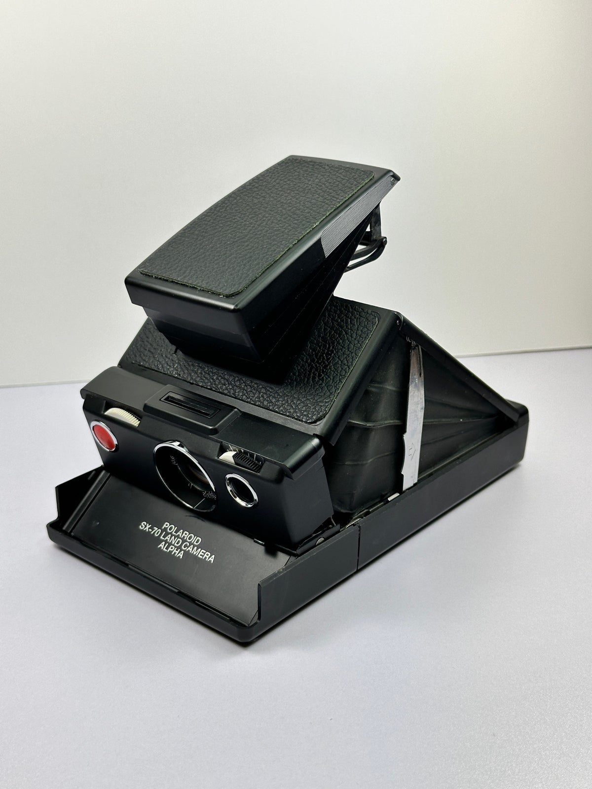 Polaroid, SX-70 Land Camera Alpha, God