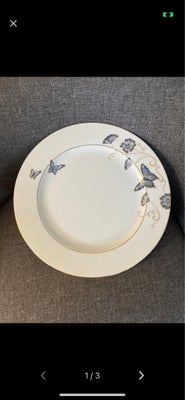 Porcelæn, Tallerken, Firkløveren, Rigtig fine tallerkener med sommerfugle/blomster med guldmarkering