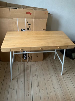 Skrivebord, Ikea, Ikea Lillåsen skrivebord i bambus med tre gode skuffer, så godt som nyt. 
Mål 102x