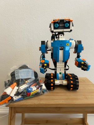 Lego andet, LEGO Boost, Næste komplet Lego Boost robot uden manual. 
