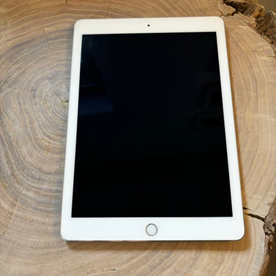 iPad Air 2, 16 GB, hvid, God, 16 GB, wifi, silver med hvid front, 2015.
Meget velholdt, fungerer sta