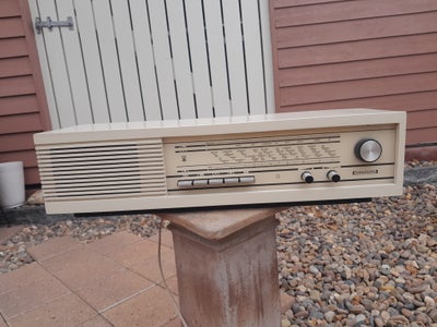 Anden radio, Retro Grundi Radio ..Cremefarvet 
Fra cirka 70erne ..virker fint .