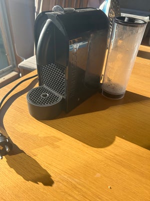 Nespresso D50, Nespresso, Kaffemaskine, virker perfekt! Sælger fordi jeg har et andet kaffesetup nu
