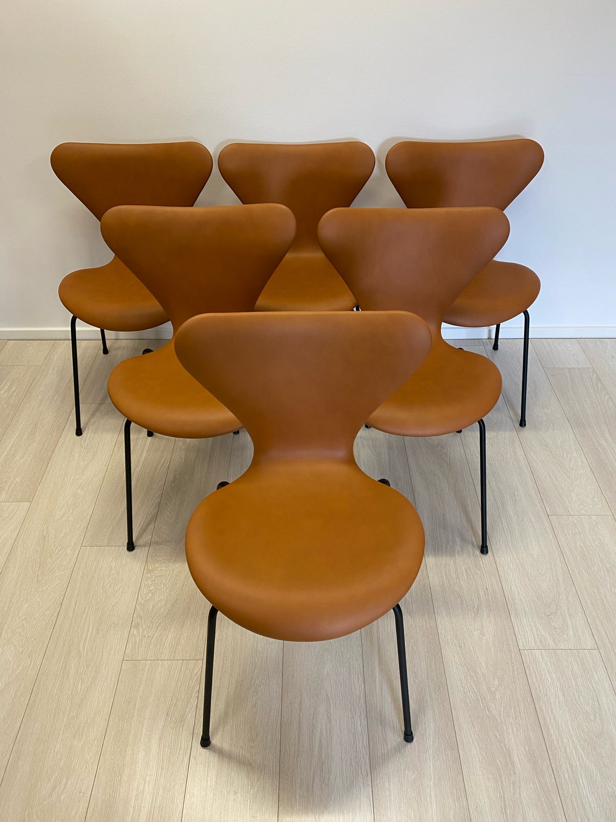 Arne Jacobsen, stol, 3107 syveren
