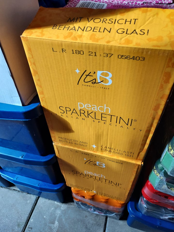 Vin og spiritus, Verdi peach/verdi jordbær/glitter