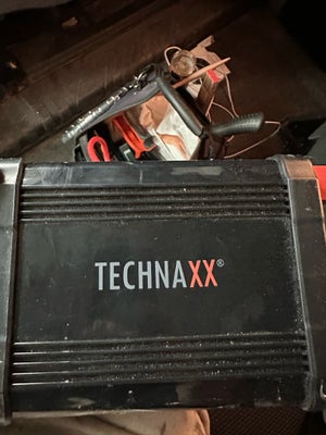 Andet biltilbehør, Technaxx, Har denne inverter som er blevet brugt sidste år på en tur til Jylland.