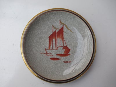 Porcelæn, krakele tallerken, Royal Copenhagen, Klassisk krakele tallerken fra Royal Copenhagen i grå