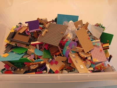 Lego andet, En masse blandet lego. Pige lego fra Disney, lego friends og lego elves. Giv bud