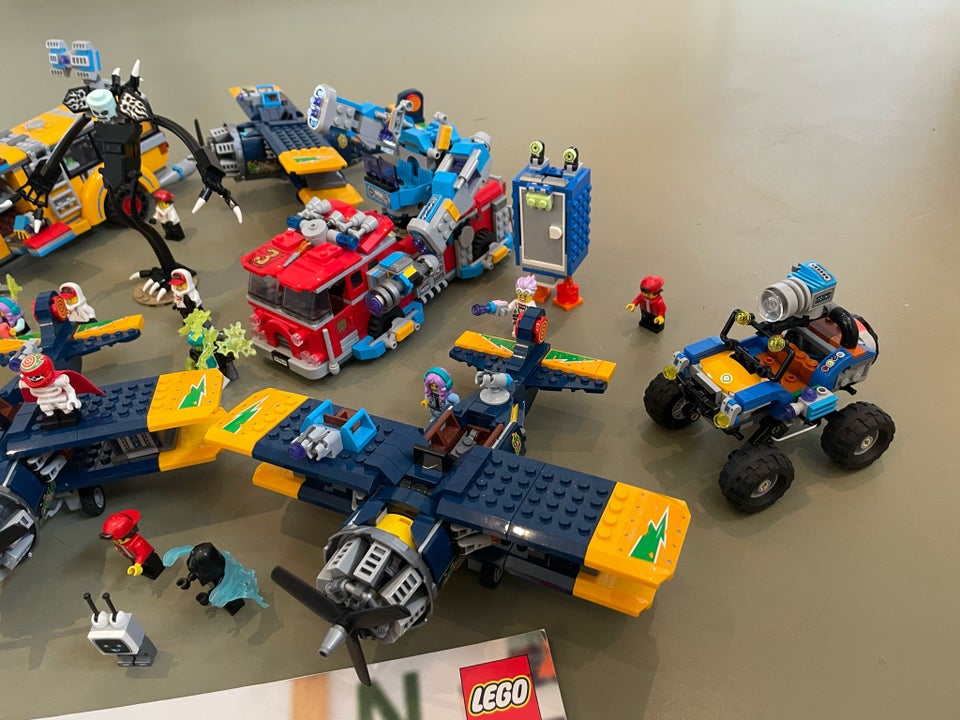 Lego andet, Hidden Side 70423, 70428