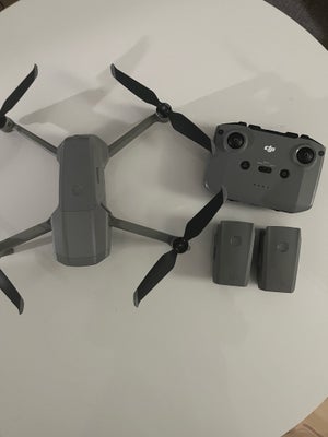 Drone, DJI Mavic Air 2, skala Perfekt, Hej, jeg vil gerne sælge min Mavic Air 2, med combo pakke.

D