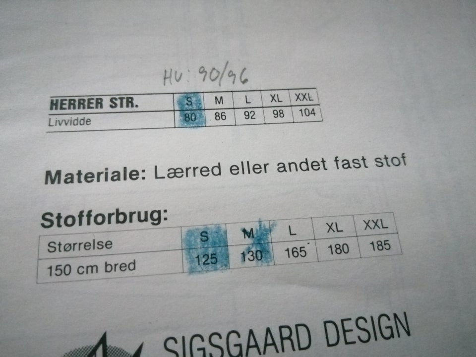 Mønster, Sigsgaard Design HerreBukser m/ skrålommer og læg