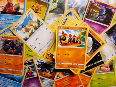 Samlekort, Pokemon kort, Assorteret Pokemon kort 

Ved køb af 50 kort 2kr stk.  (gælder som en effek