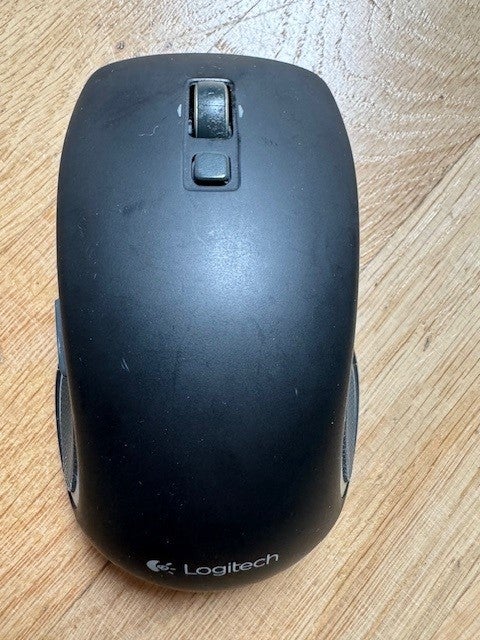 Mus, Logitech, M560