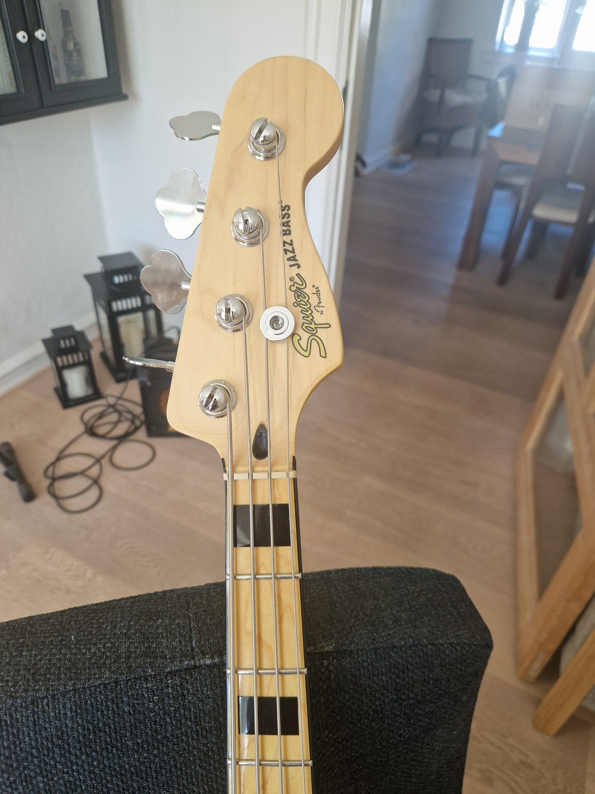 Elbas, Squier Jazz Bass Vintage Modified 70's