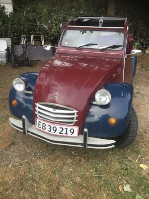 Citroën 2CV, 0,6, Benzin, 1984, km 80000, bordeaux, 4-dørs, Meget fint 
Holder syn til 2027
Træk
Ele