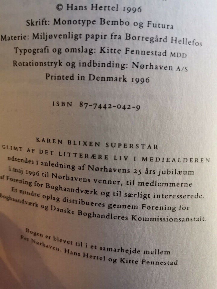 KAREN BLIXEN SUPERSTAR, Hans Hertel, emne: