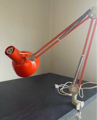 Arkitektlampe, Luxo PL 85, Orange retro arkitektlampe / skrivebordslampe eller arbejdslampe. Luxo PL