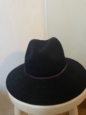 Hat, Panama hat, Urban Outfitters, str. One Size,  Sort,  Mix,  Ubrugt, Sort Panama / strå hat i str