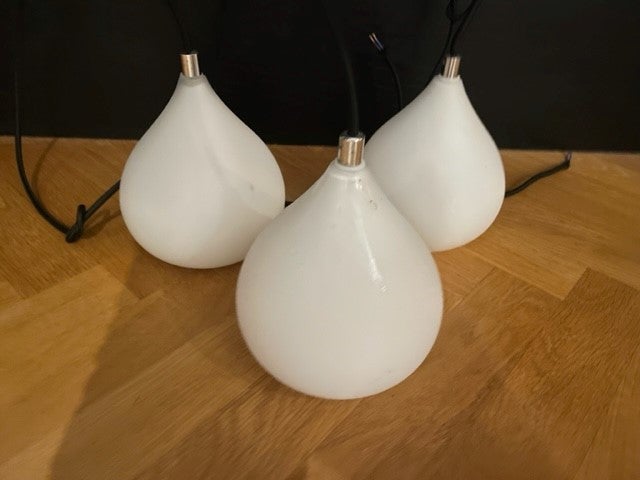 Anden loftslampe, Ukendt