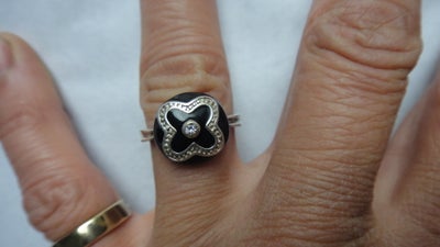 Ring, sølv, Vintage Sølv ring, Sort emalje, CZ, Vintage Sølv ring med Sort emalje og CZ sten
str 54-
