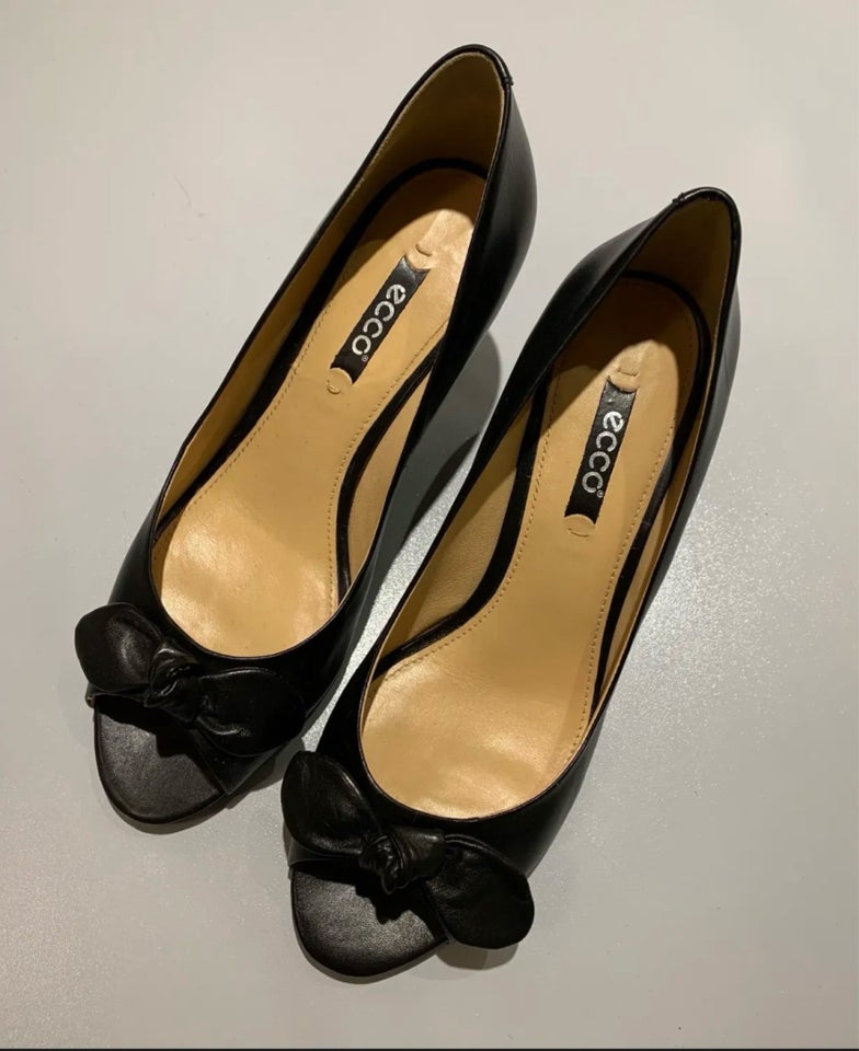 Pumps, str. 38, Ecco