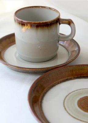Keramik, Diskos Kaffekopper m/underkopp, Diskos, Diskos 23 kopper ø 8cm, m/underkopper pris pr. sæt 