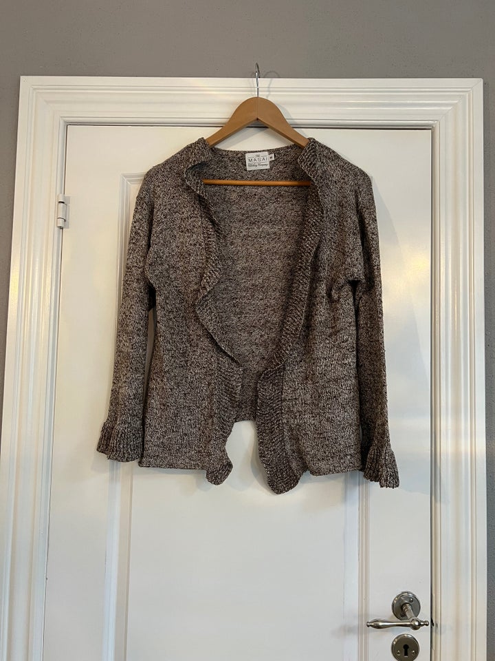 Cardigan, Masai, str. 38