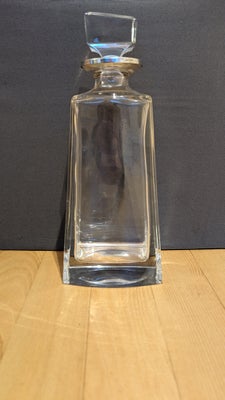 Glas, Whisky krystal flaske, 650ml

Materialer:
Sølv
Blykrystal