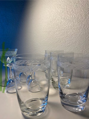 Glas, Ejby Holmegaard øl/vand snaps vinglas fra 10kr, 4 øl/vand glas 40kr/stk, 4 snapseglas 10kr/stk