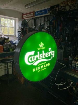 Øl, Carlsberg lysskilt, Står 100 % intakt 