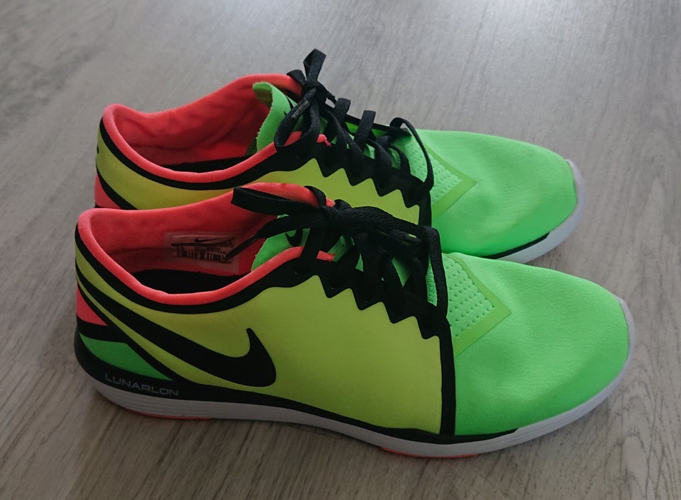 Kondisko, str. 38,5, Nike