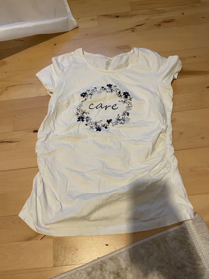 Vente T shirt Esmara str. 40 dba.dk K b og Salg af Nyt og Brugt