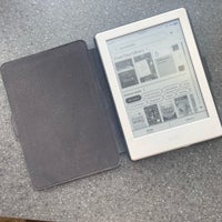 Kindle, 8th Generation, 6 tommer