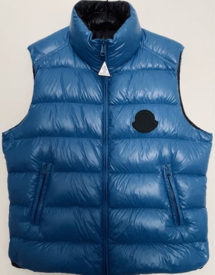 Vest, str. M, Moncler,  Bright Blue,  Ubrugt, Certificerede dun vest, lækker varm i bedste kvalitet.