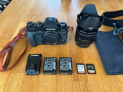 Fuji, X-T1, Rimelig, Fujifilm X-T1 kamera med kit-linse (18-55mm)
Sælger dette kit som jeg selv har 