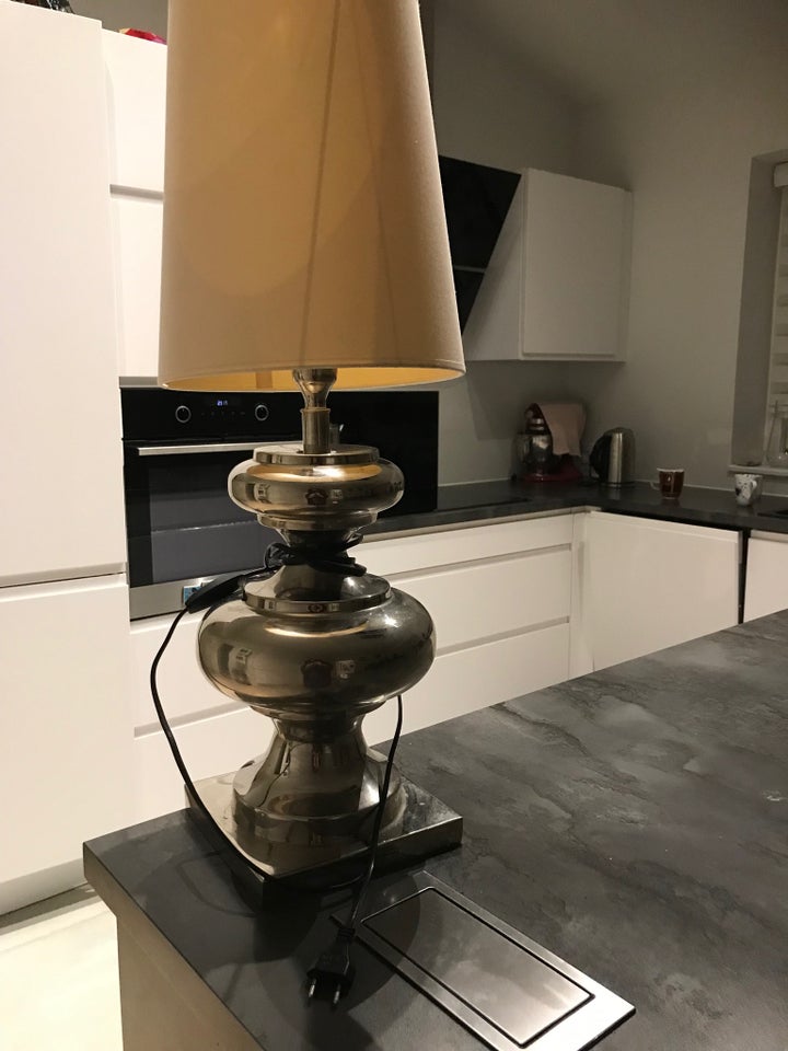 Anden bordlampe, Ilva