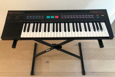 Keyboard, Yamaha PSR-8, Keyboard - spiller og lyder som det skal. Mange forskellige funktioner og in