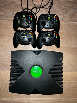 Xbox, Original, God, Der sidder en harddisk i hvor der er nogle spil på. 