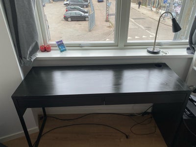 Skrive-/computerbord, Micke Ikea , b: 142 d: 50 h: 75